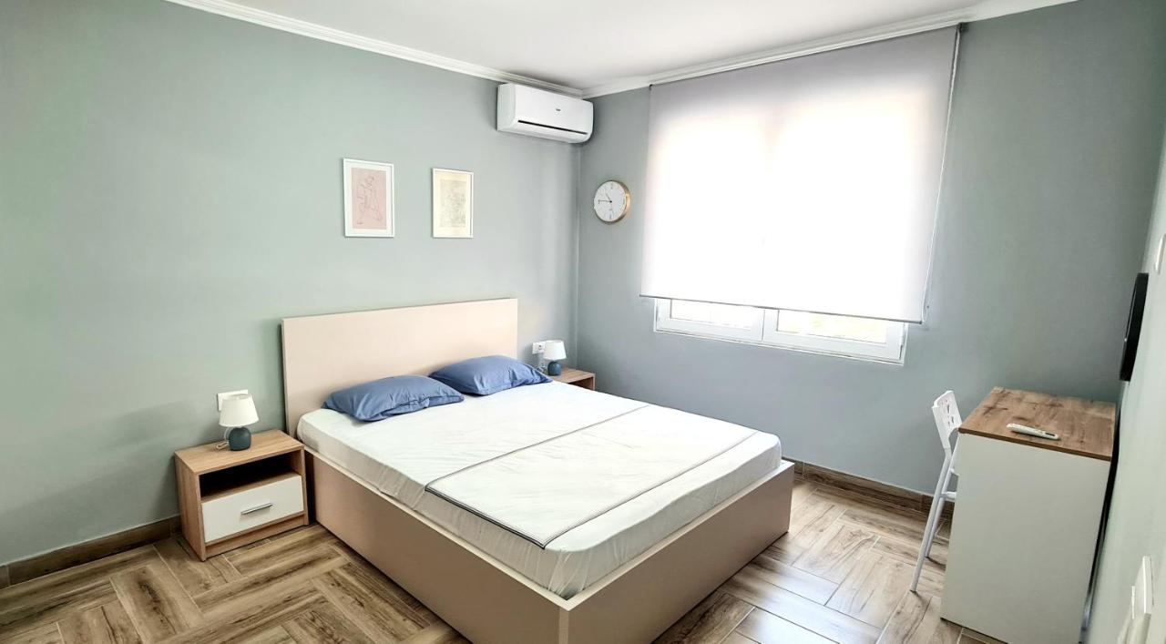 2V1 - 21 Dhjetori Apartamento Tirana Exterior foto